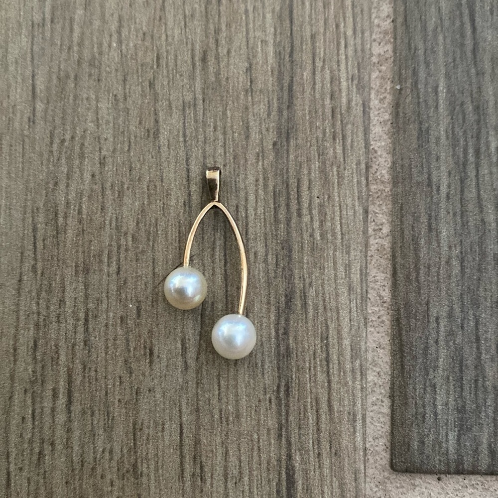Real Pearl Pendant